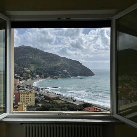 레반토 Ocean View Flat With Wi-Fi, Ac And Elevator To Town 아파트 외부 사진
