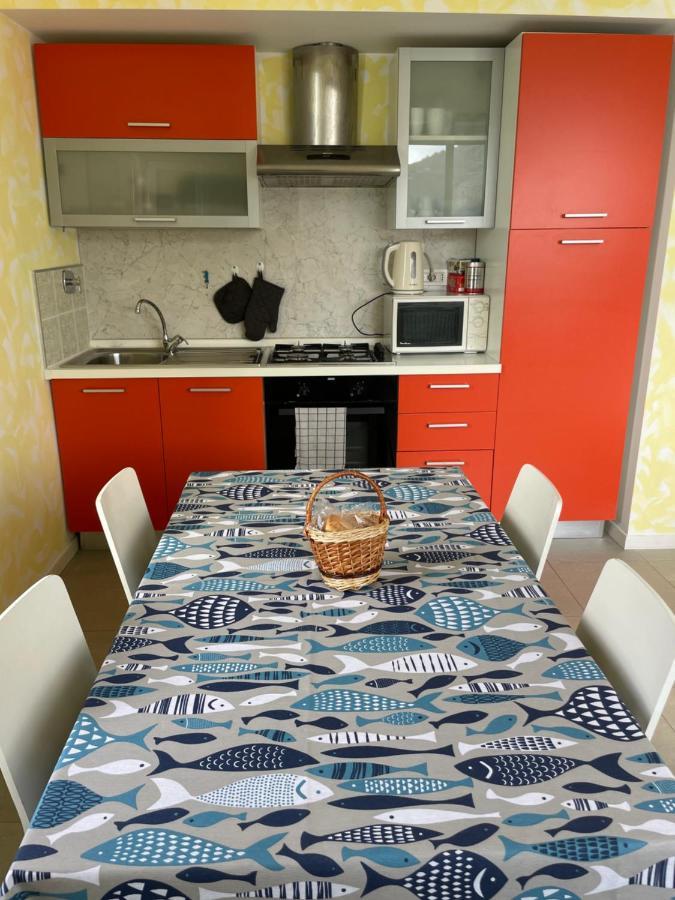 레반토 Ocean View Flat With Wi-Fi, Ac And Elevator To Town 아파트 외부 사진