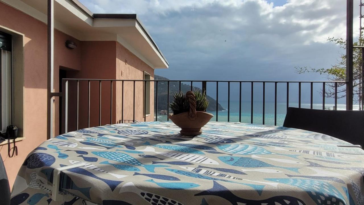 레반토 Ocean View Flat With Wi-Fi, Ac And Elevator To Town 아파트 외부 사진