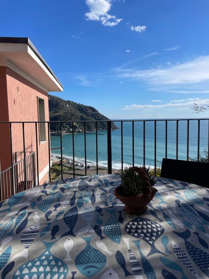 레반토 Ocean View Flat With Wi-Fi, Ac And Elevator To Town 아파트 외부 사진